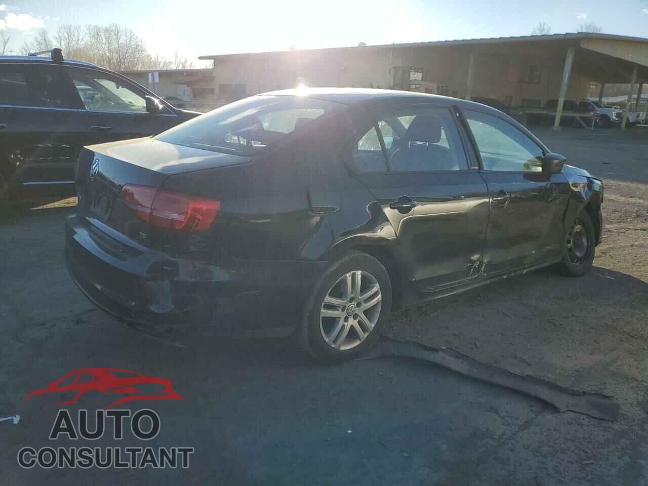VOLKSWAGEN JETTA 2018 - 3VW2B7AJ5JM258447