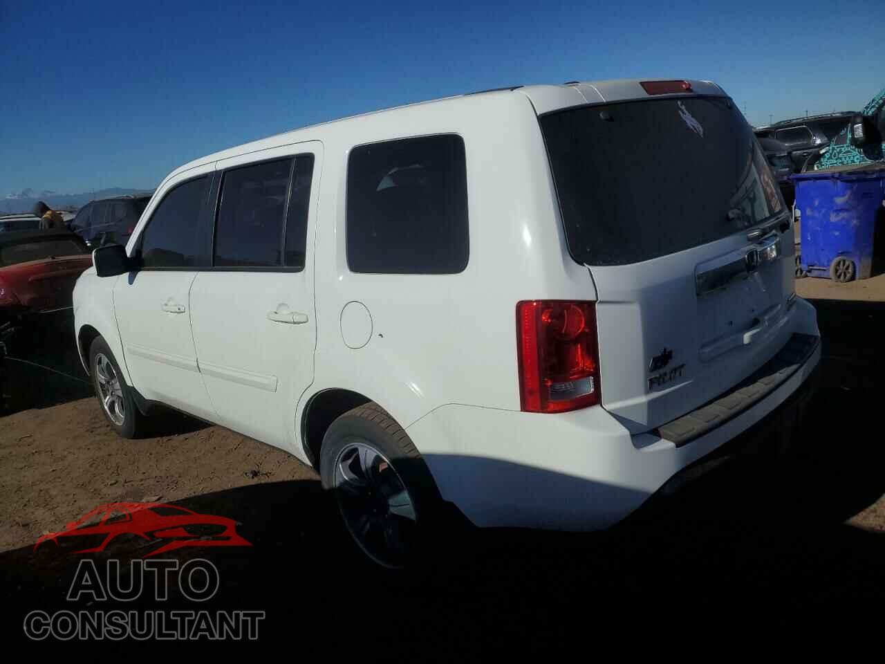 HONDA PILOT 2015 - 5FNYF4H32FB072271
