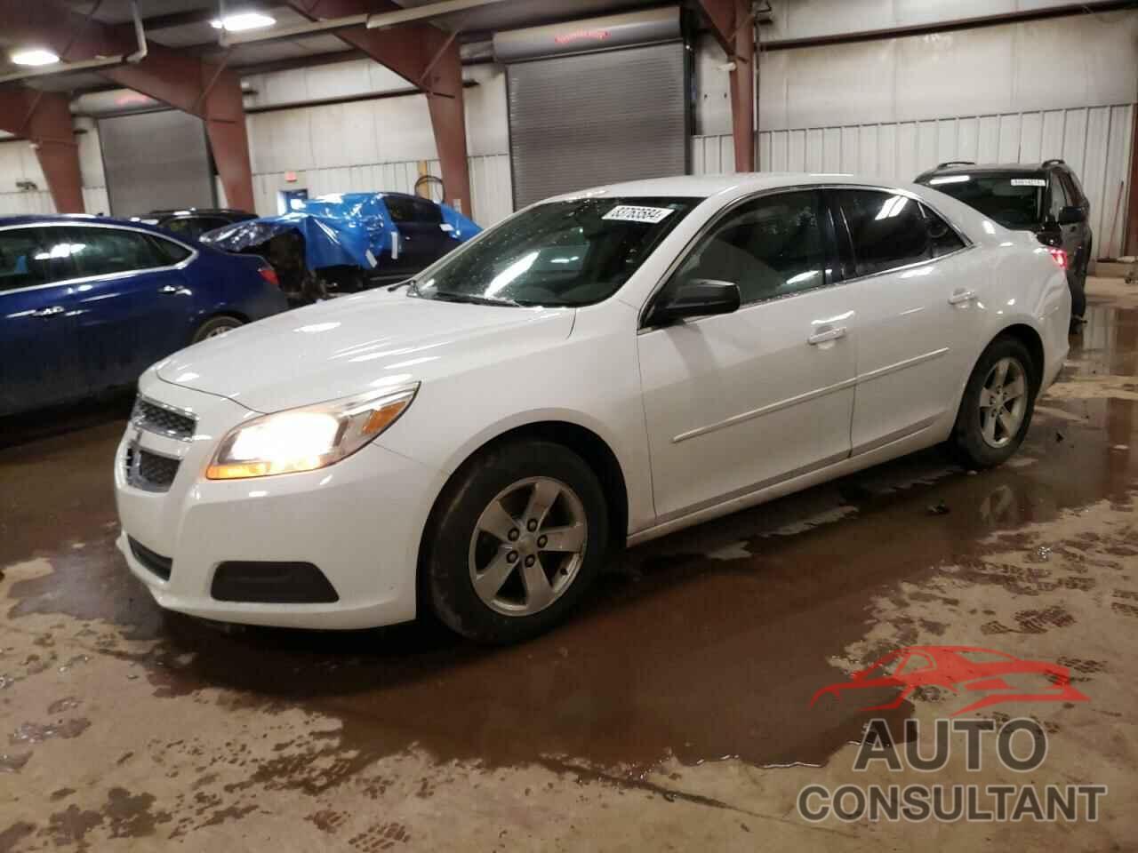 CHEVROLET MALIBU 2013 - 1G11B5SA2DF261661