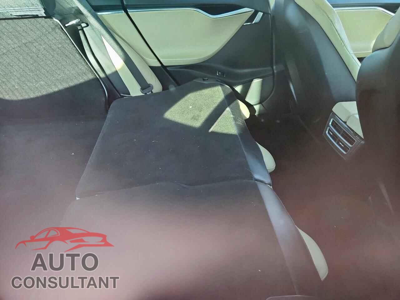 TESLA MODEL S 2013 - 5YJSA1CN4DFP13171