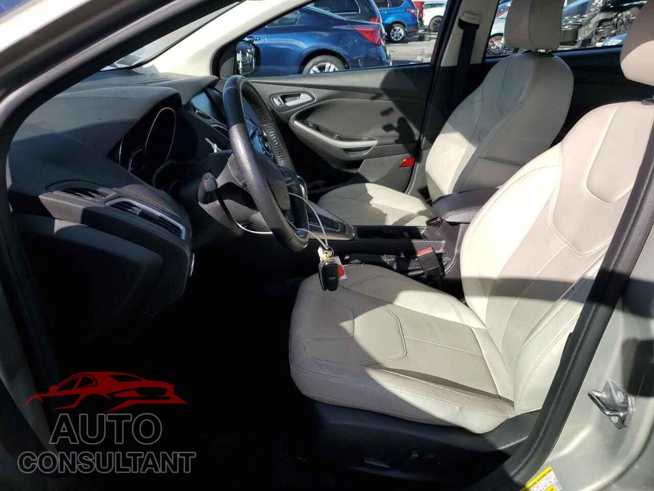 FORD FOCUS 2015 - 1FADP3J2XFL226736