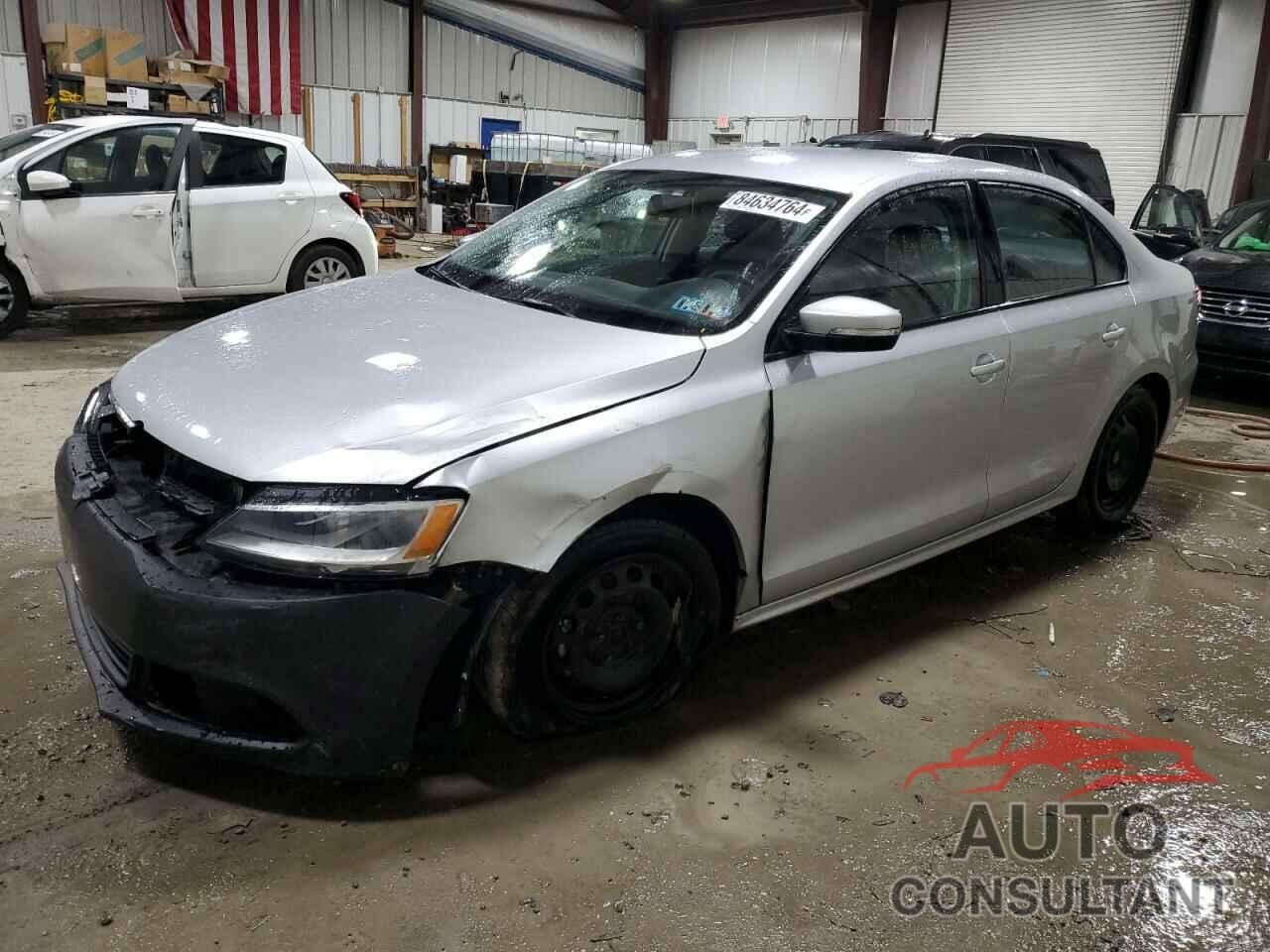 VOLKSWAGEN JETTA 2011 - 3VWDZ7AJ3BM382500