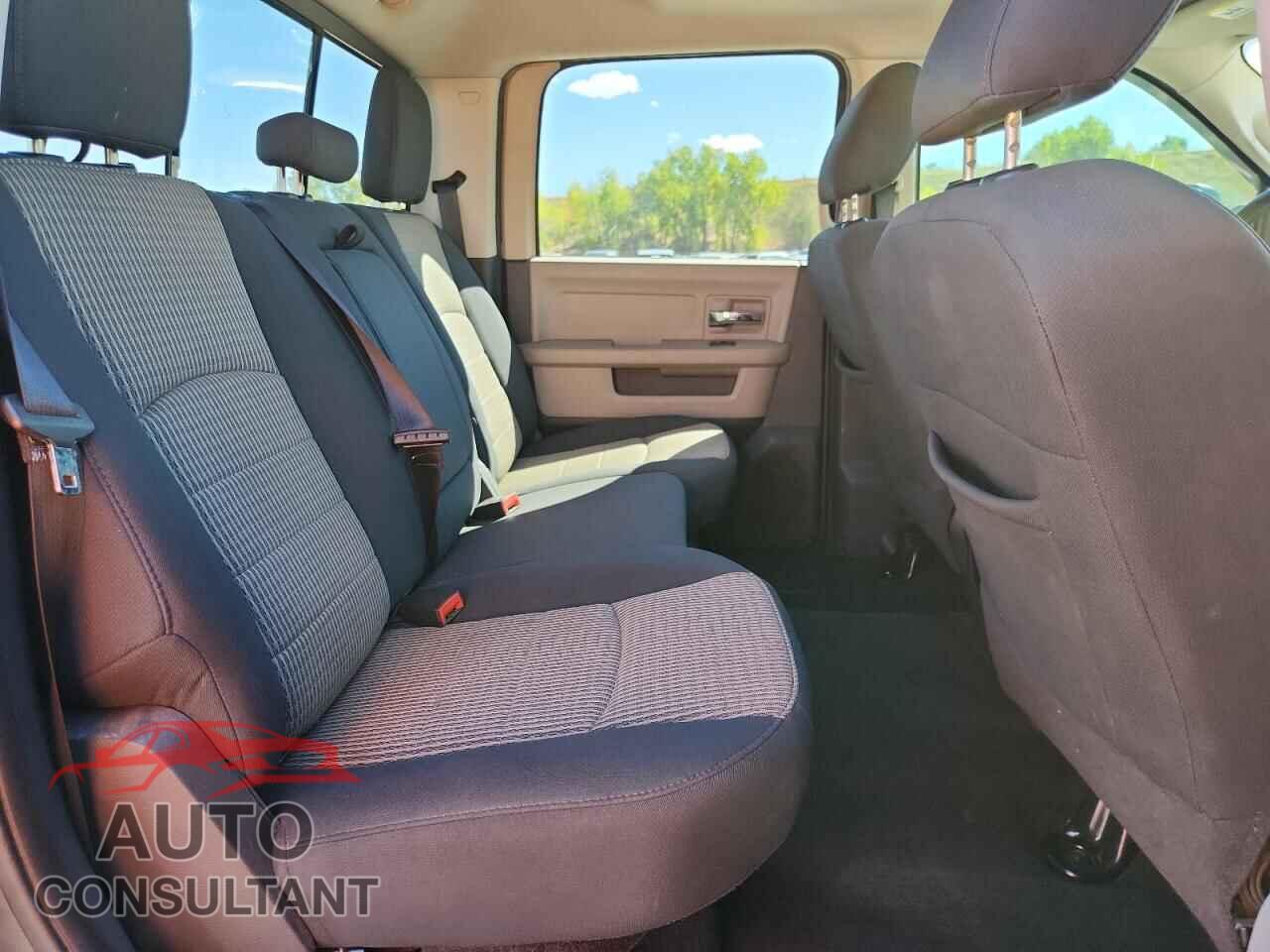 DODGE RAM 1500 2012 - 1C6RD7LT2CS150976