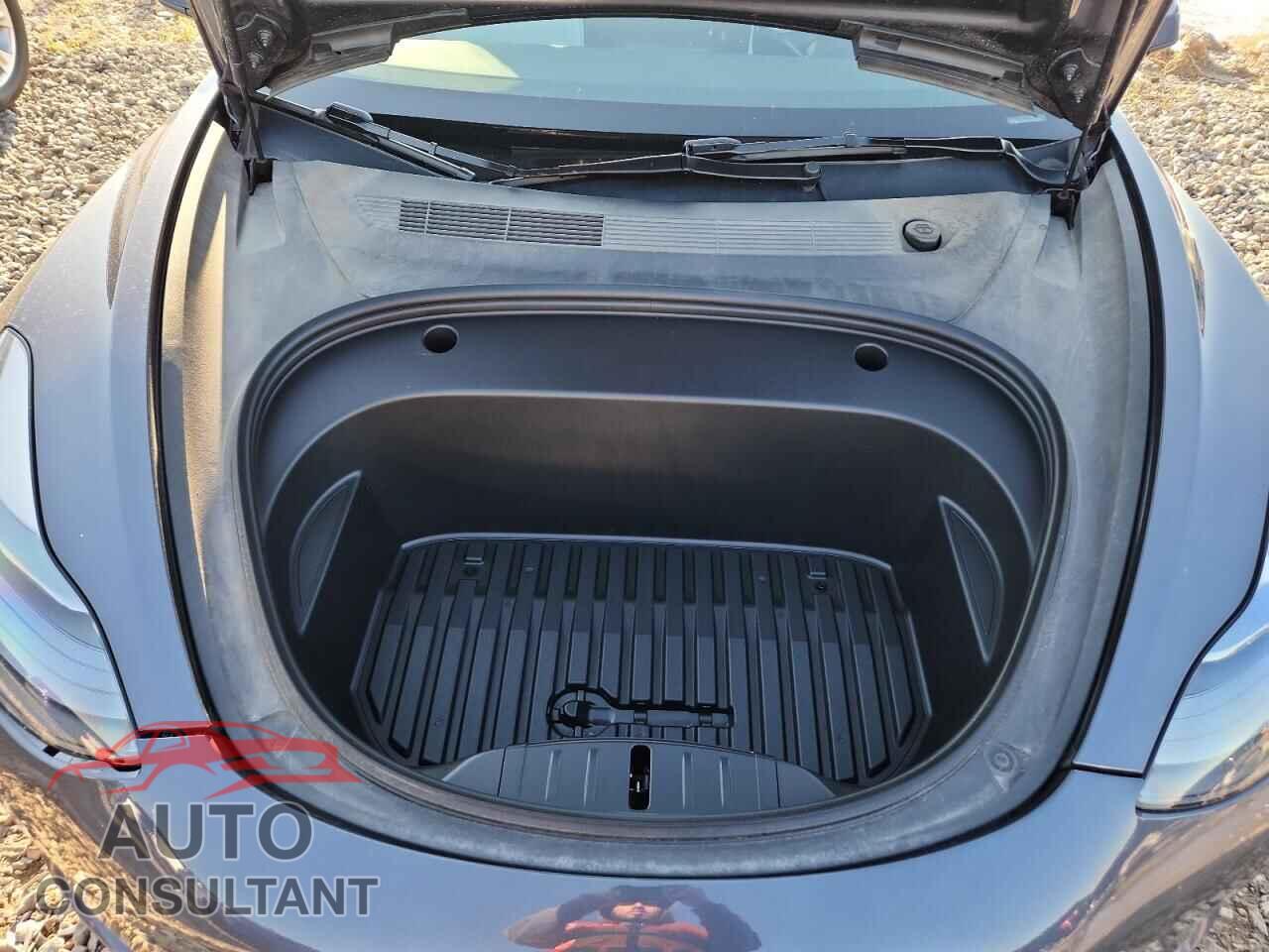 TESLA MODEL 3 2023 - 5YJ3E1ECXPF551085