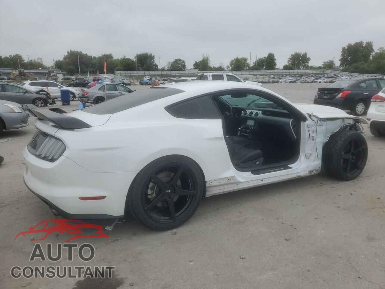FORD MUSTANG 2017 - 1FA6P8CF7H5323356