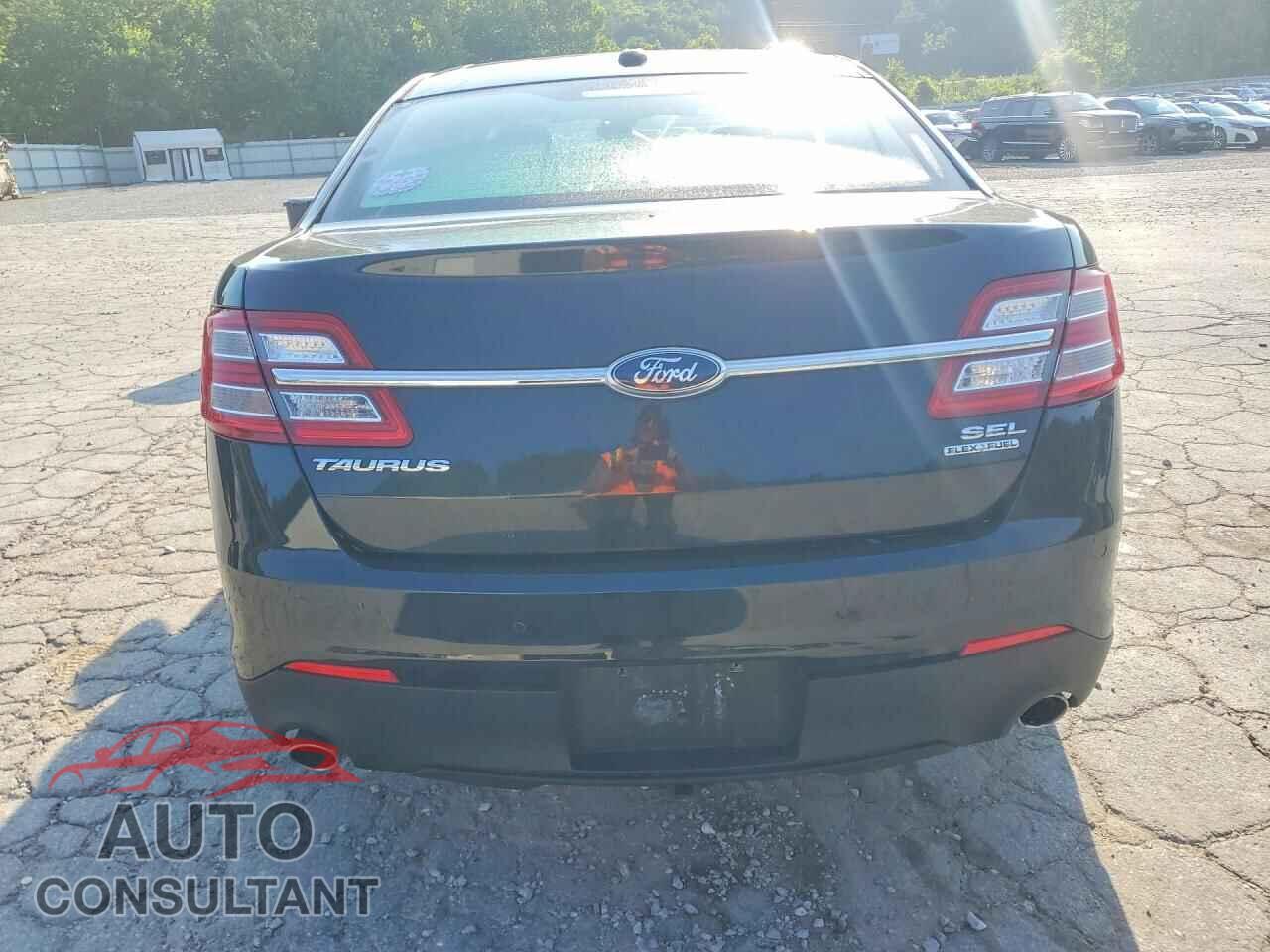 FORD TAURUS 2013 - 1FAHP2E89DG181949
