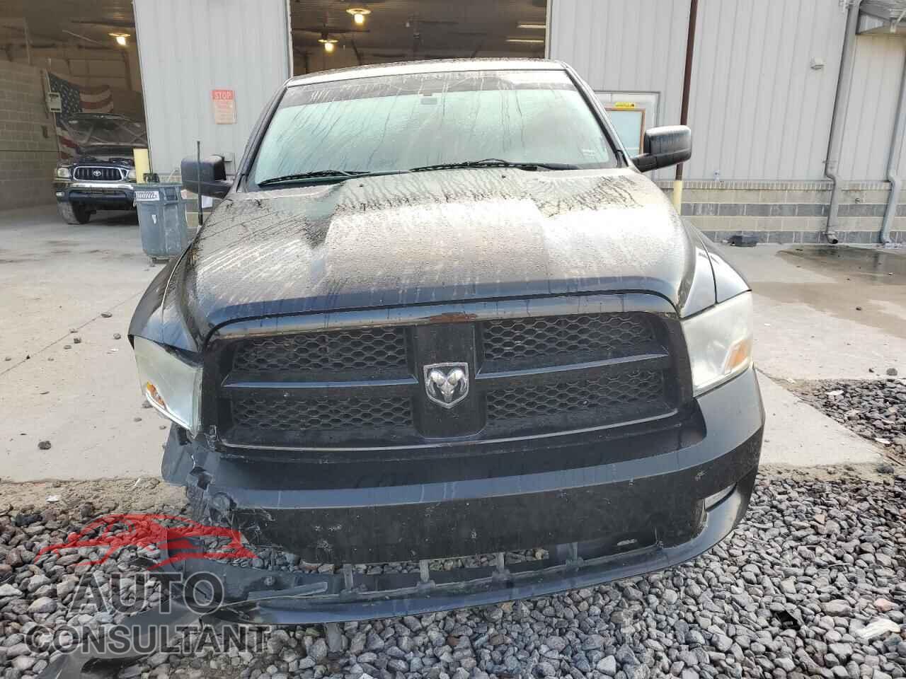 DODGE RAM 1500 2012 - 1C6RD7FT5CS261100