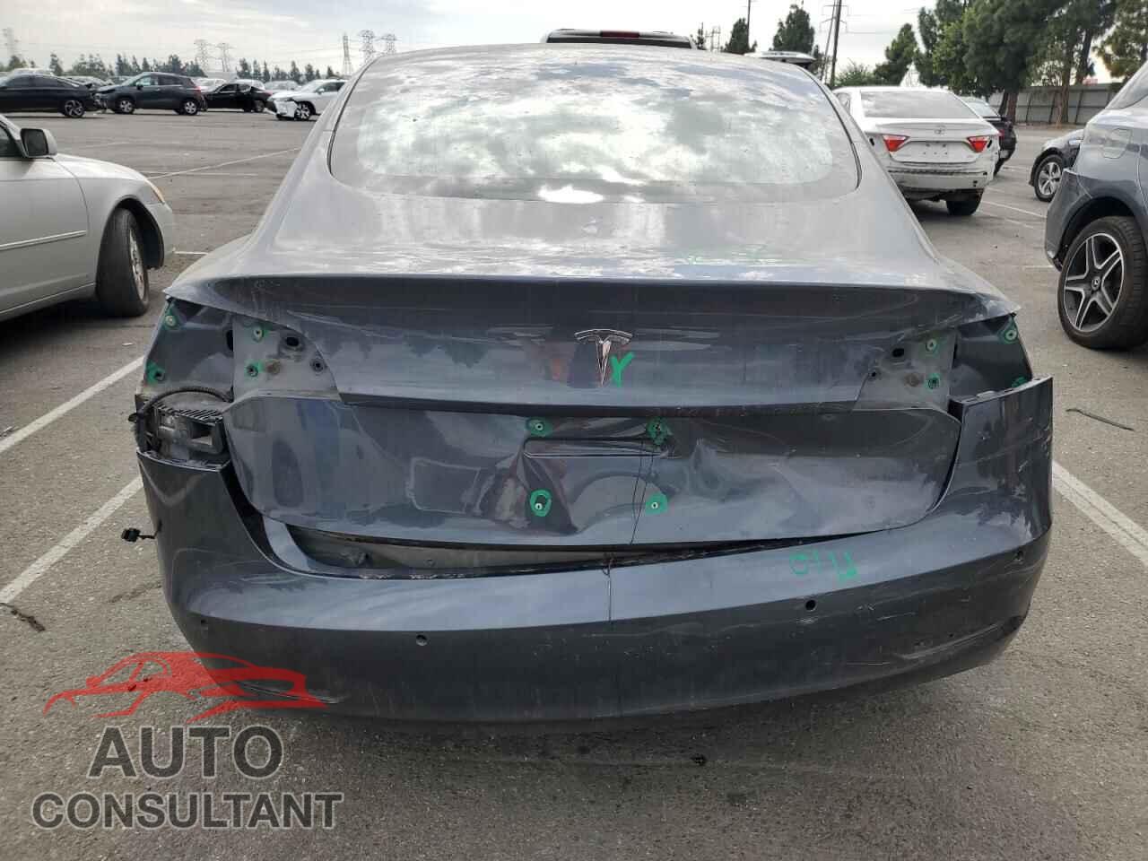 TESLA MODEL 3 2018 - 5YJ3E1EA6JF018883