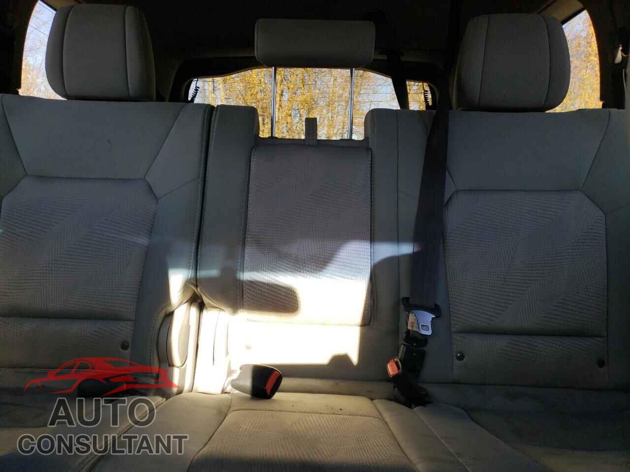 HONDA PILOT 2015 - 5FNYF4H25FB001783