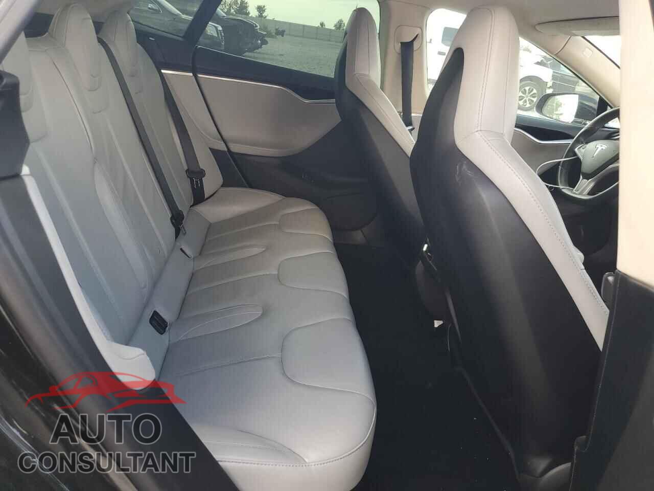TESLA MODEL S 2013 - 5YJSA1DN0DFP07916