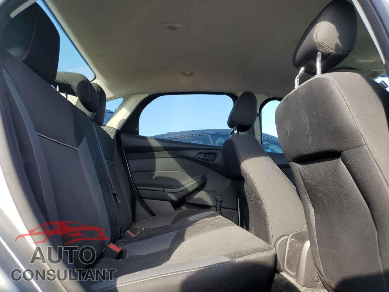 FORD FOCUS 2014 - 1FADP3E21EL111550