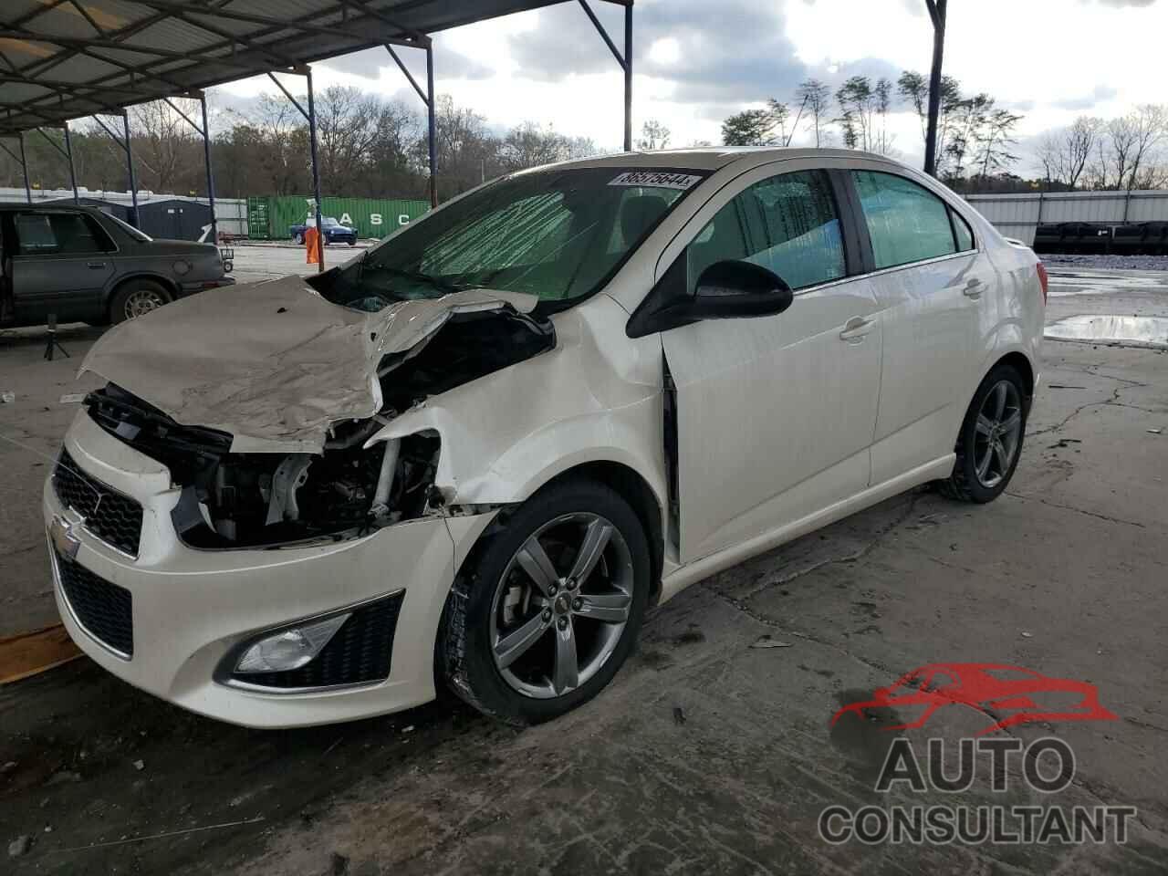 CHEVROLET SONIC 2015 - 1G1JG5SB1F4212220