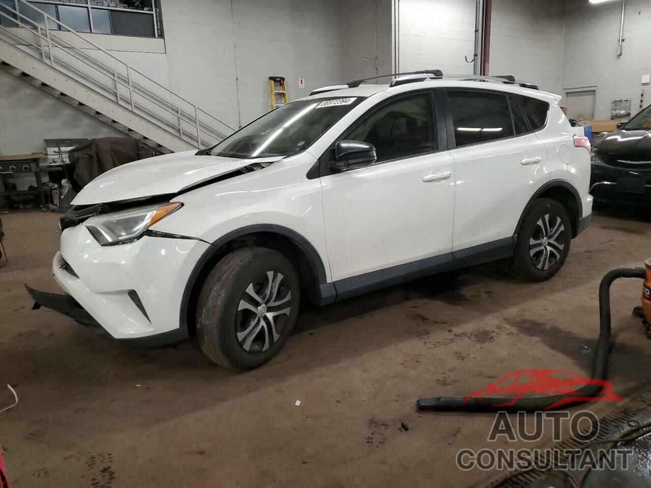 TOYOTA RAV4 2016 - JTMZFREV3GJ068750