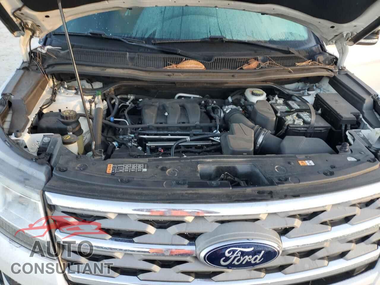FORD EXPLORER 2018 - 1FM5K7D86JGB27381
