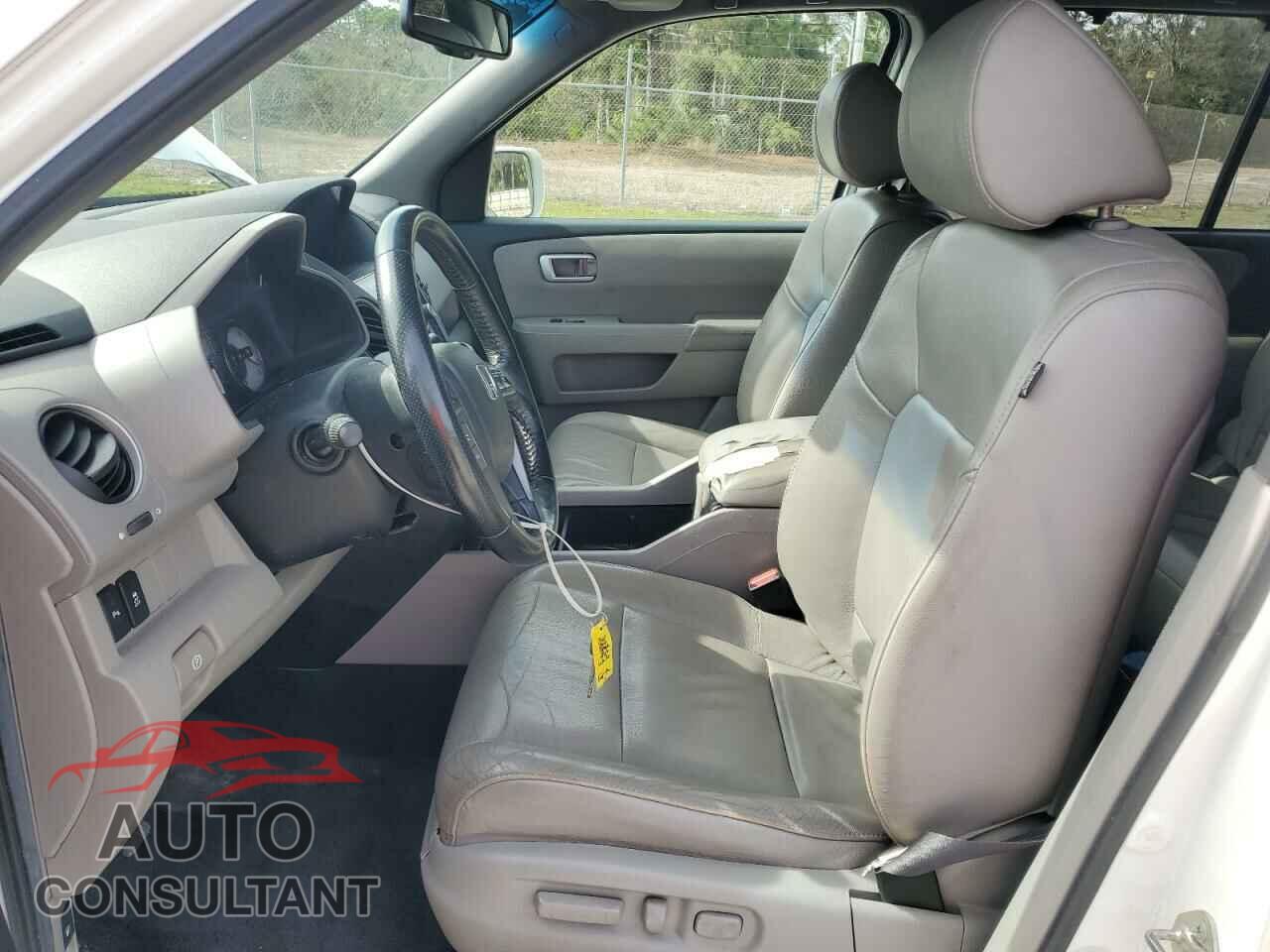 HONDA PILOT 2012 - 5FNYF4H96CB084620