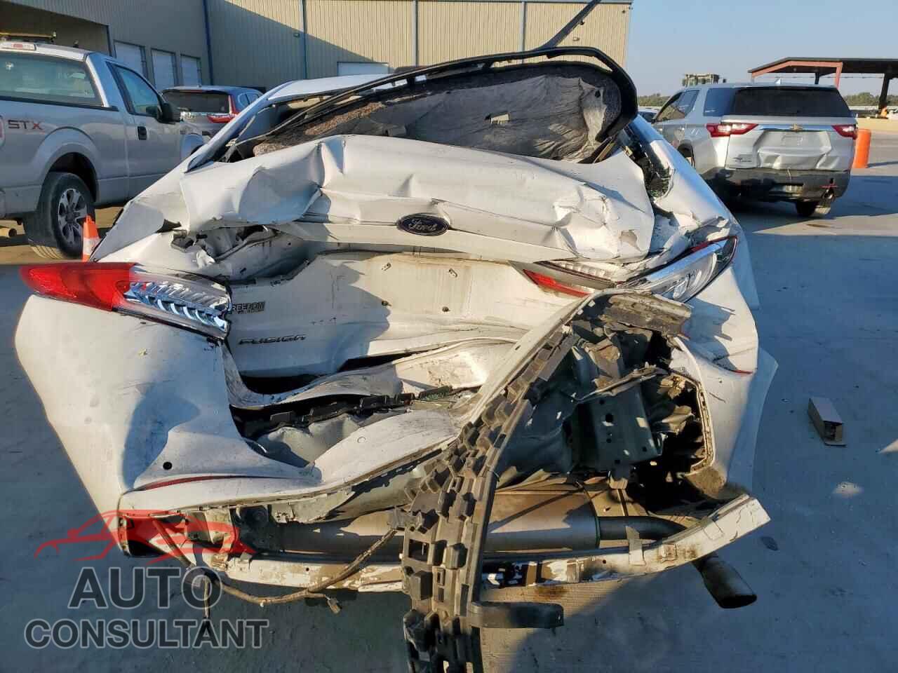 FORD FUSION 2020 - 3FA6P0HD4LR155397