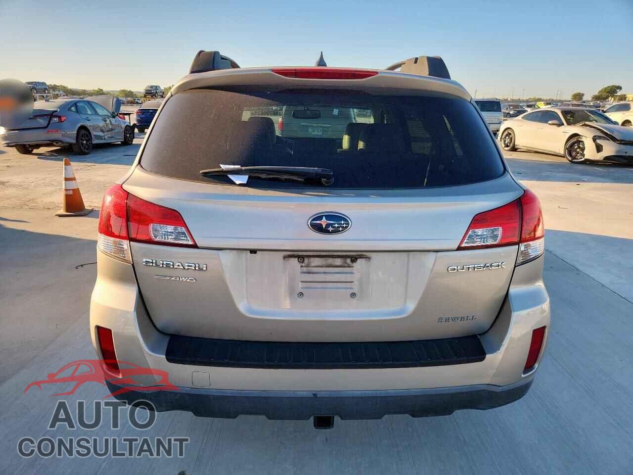 SUBARU OUTBACK 2014 - 4S4BRCLC8E3270858