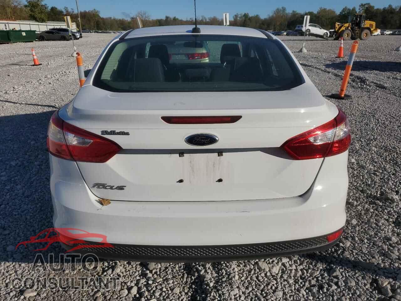 FORD FOCUS 2012 - 1FAHP3E28CL277627