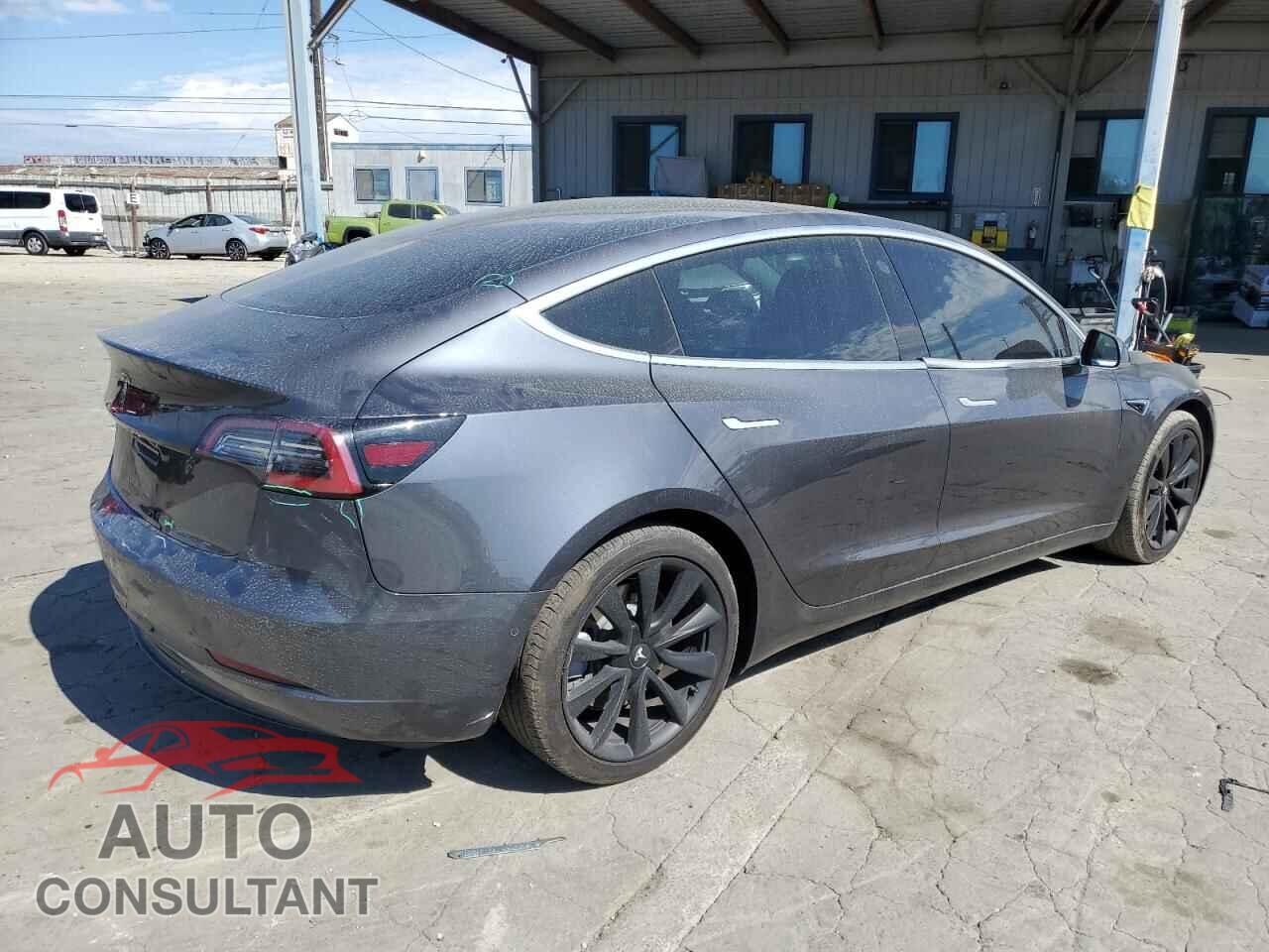 TESLA MODEL 3 2018 - 5YJ3E1EA6JF060194