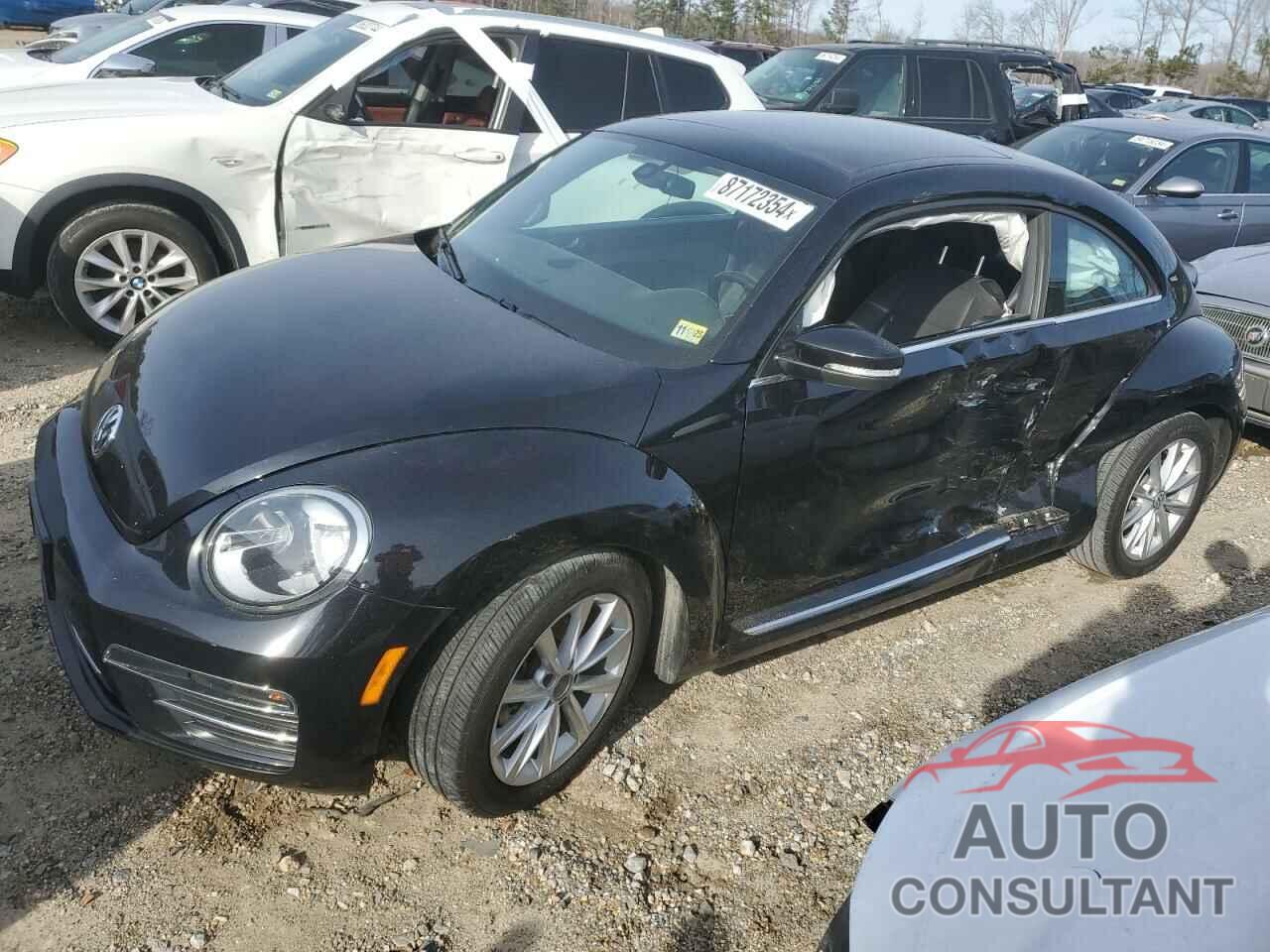 VOLKSWAGEN BEETLE 2019 - 3VWJD7AT6KM711421