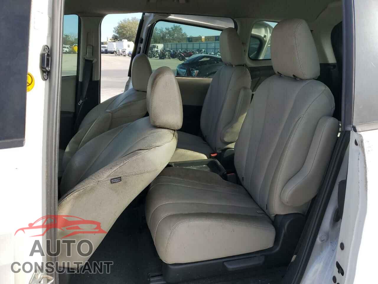 MAZDA 5 2012 - JM1CW2BL2C0125178