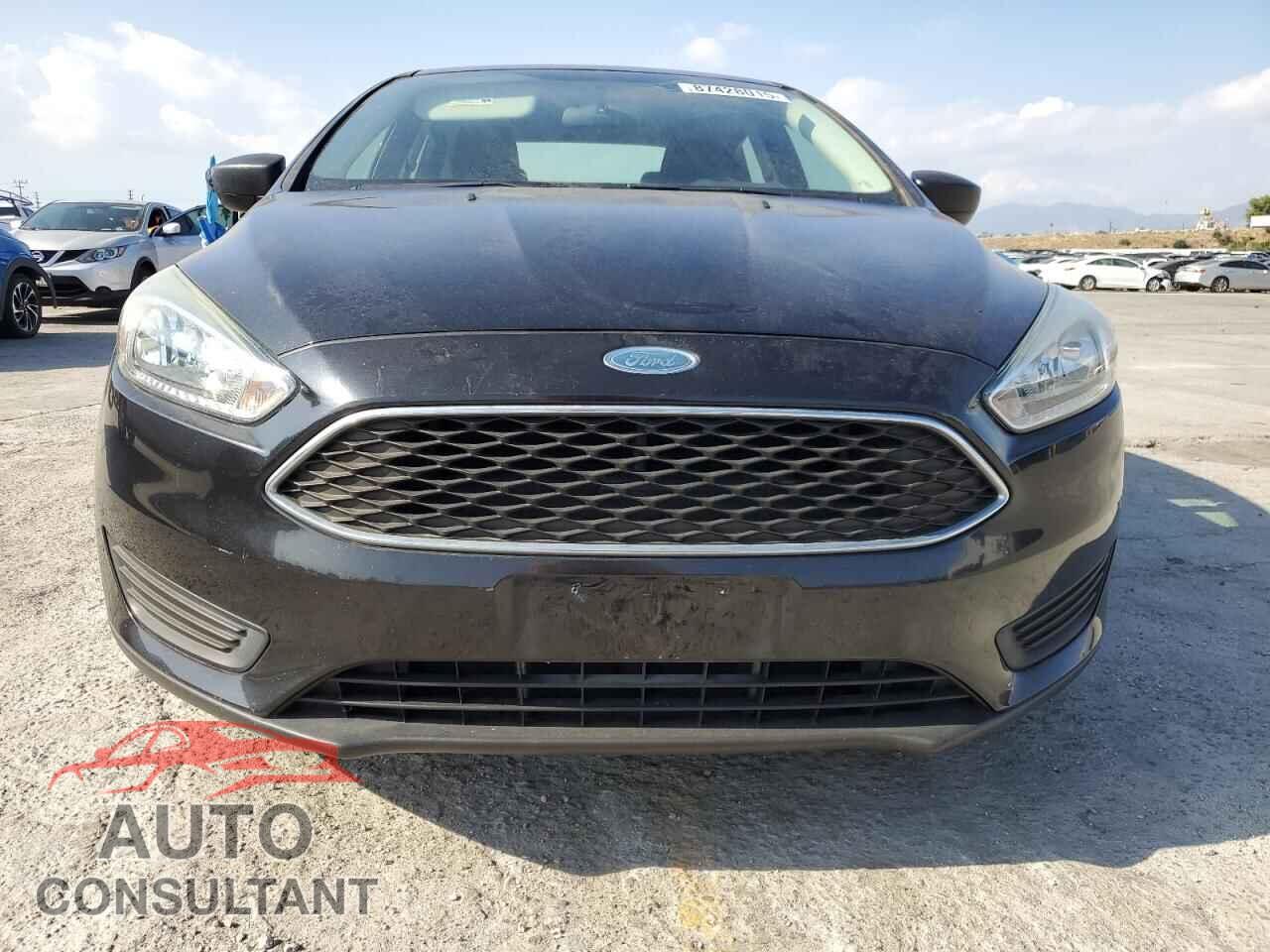 FORD FOCUS 2015 - 1FADP3E20FL256273