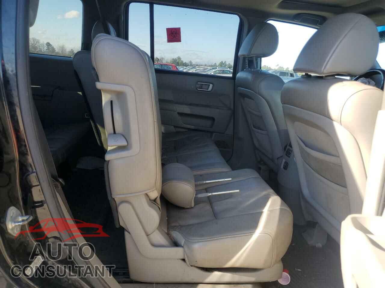 HONDA PILOT 2011 - 5FNYF4H55BB034030