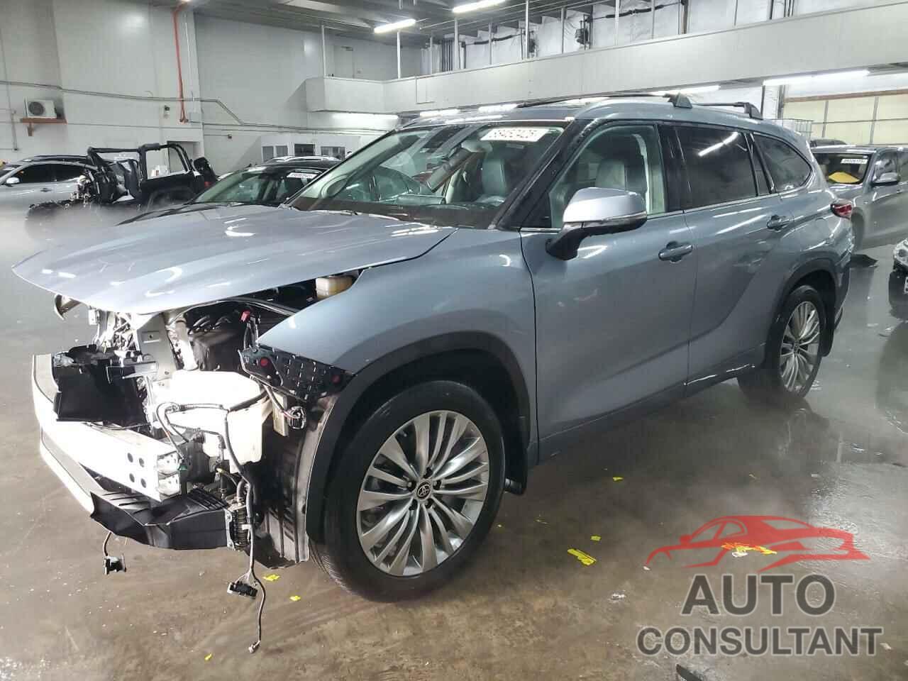 TOYOTA HIGHLANDER 2022 - 5TDFZRBH6NS253075