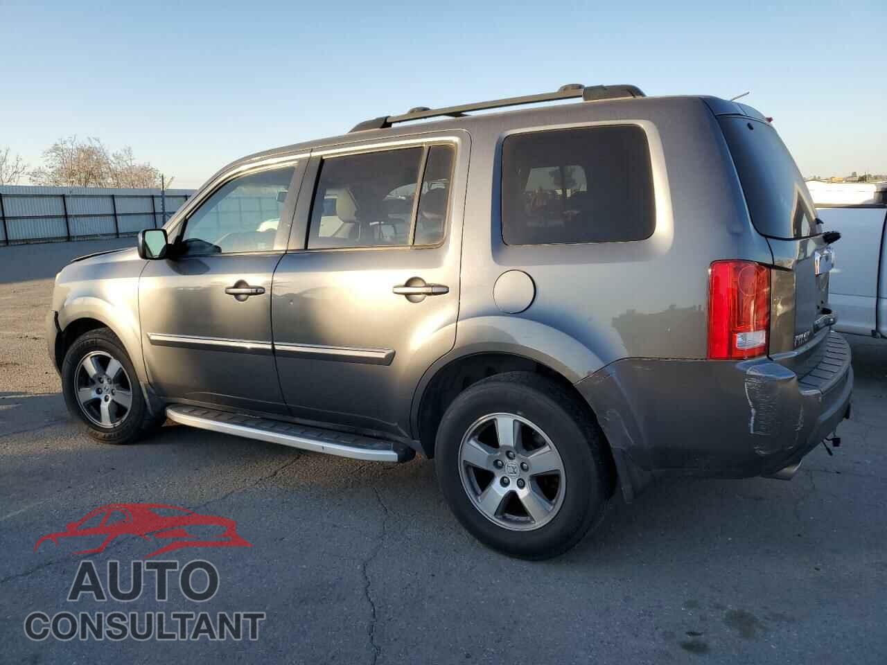 HONDA PILOT 2011 - 5FNYF3H72BB008965