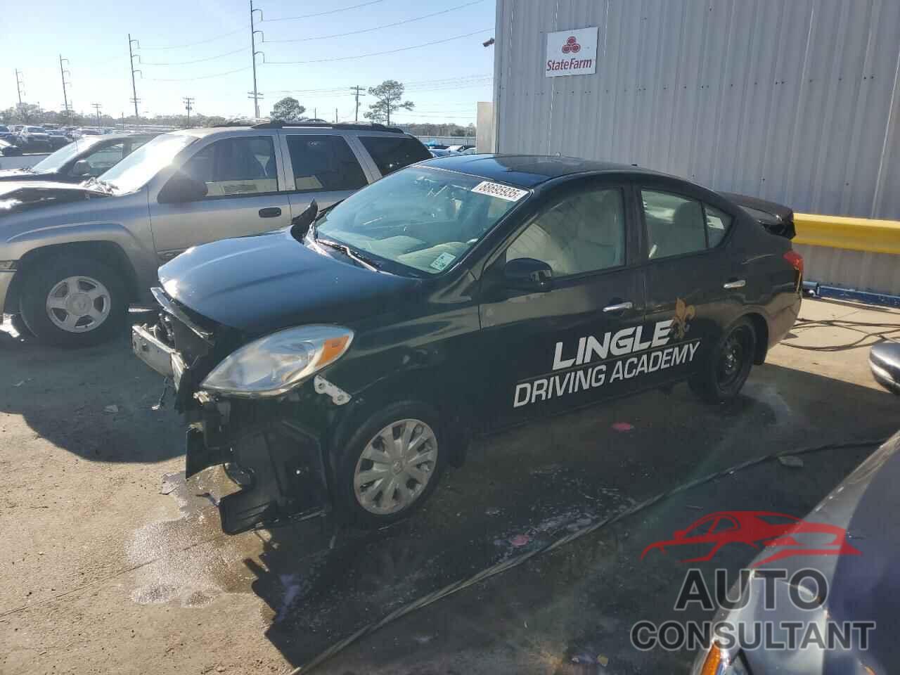 NISSAN VERSA 2013 - 3N1CN7AP4DL876617