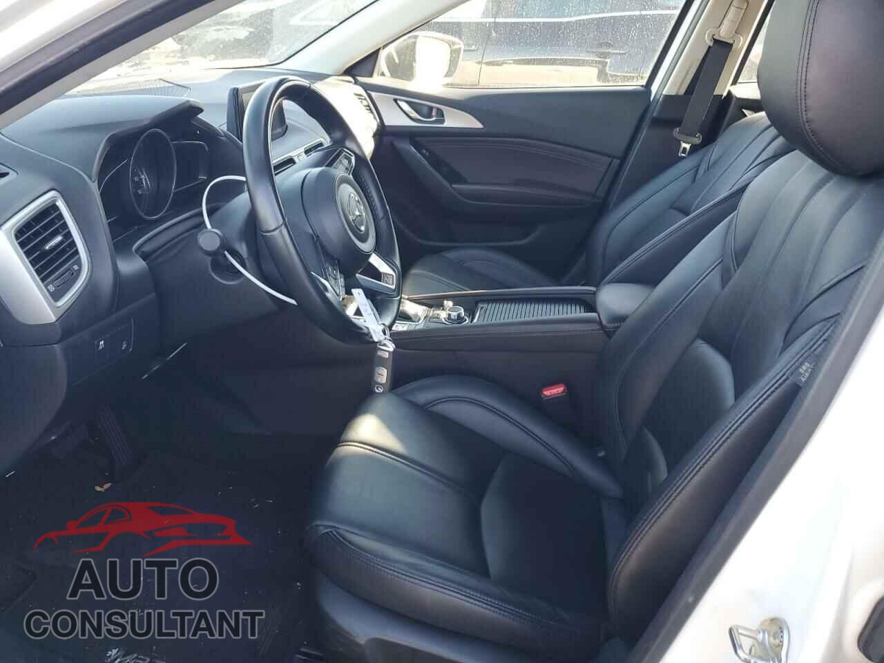 MAZDA 3 2017 - JM1BN1L7XH1129281