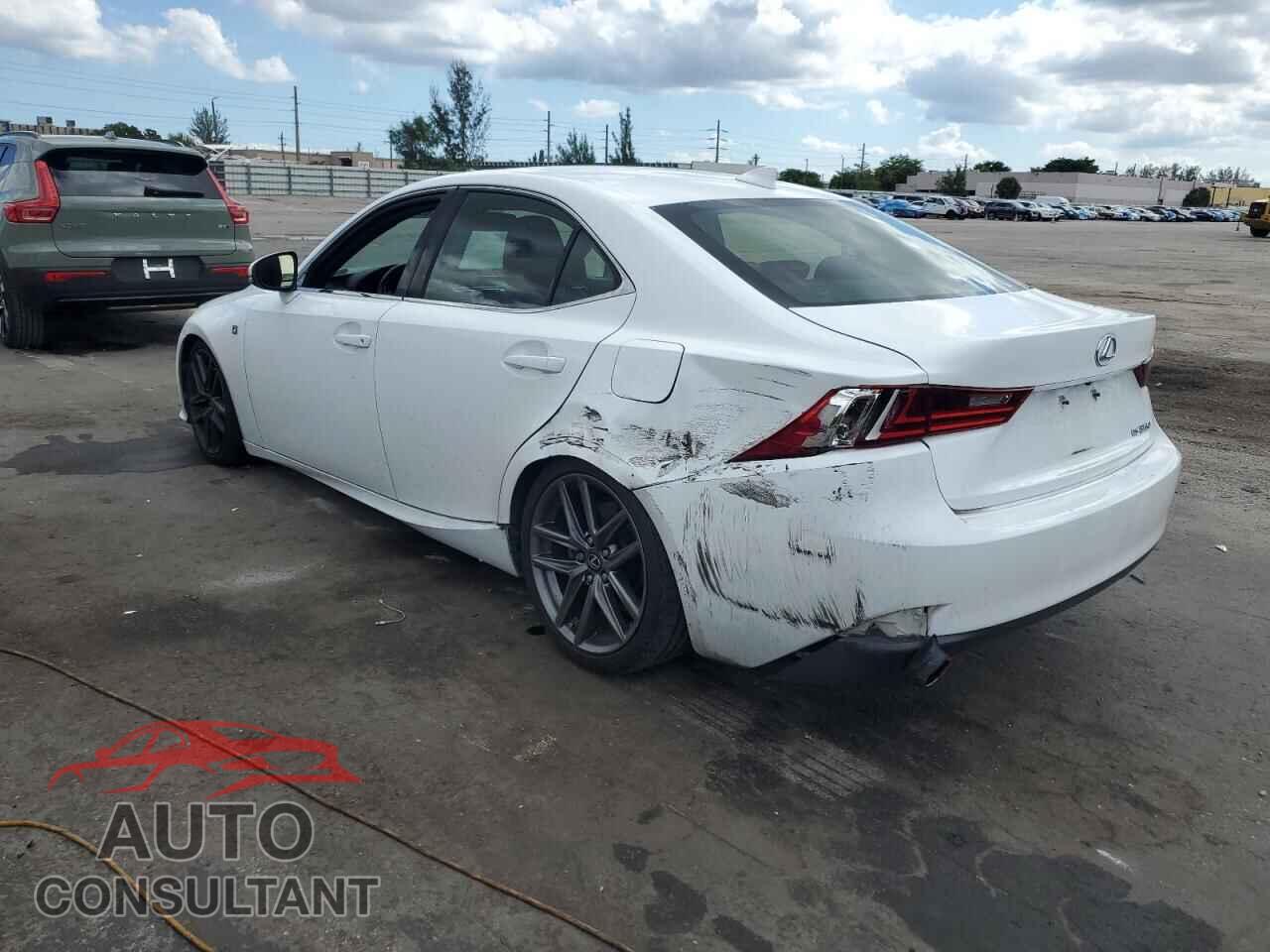 LEXUS IS 2014 - JTHBE1D28E5012465