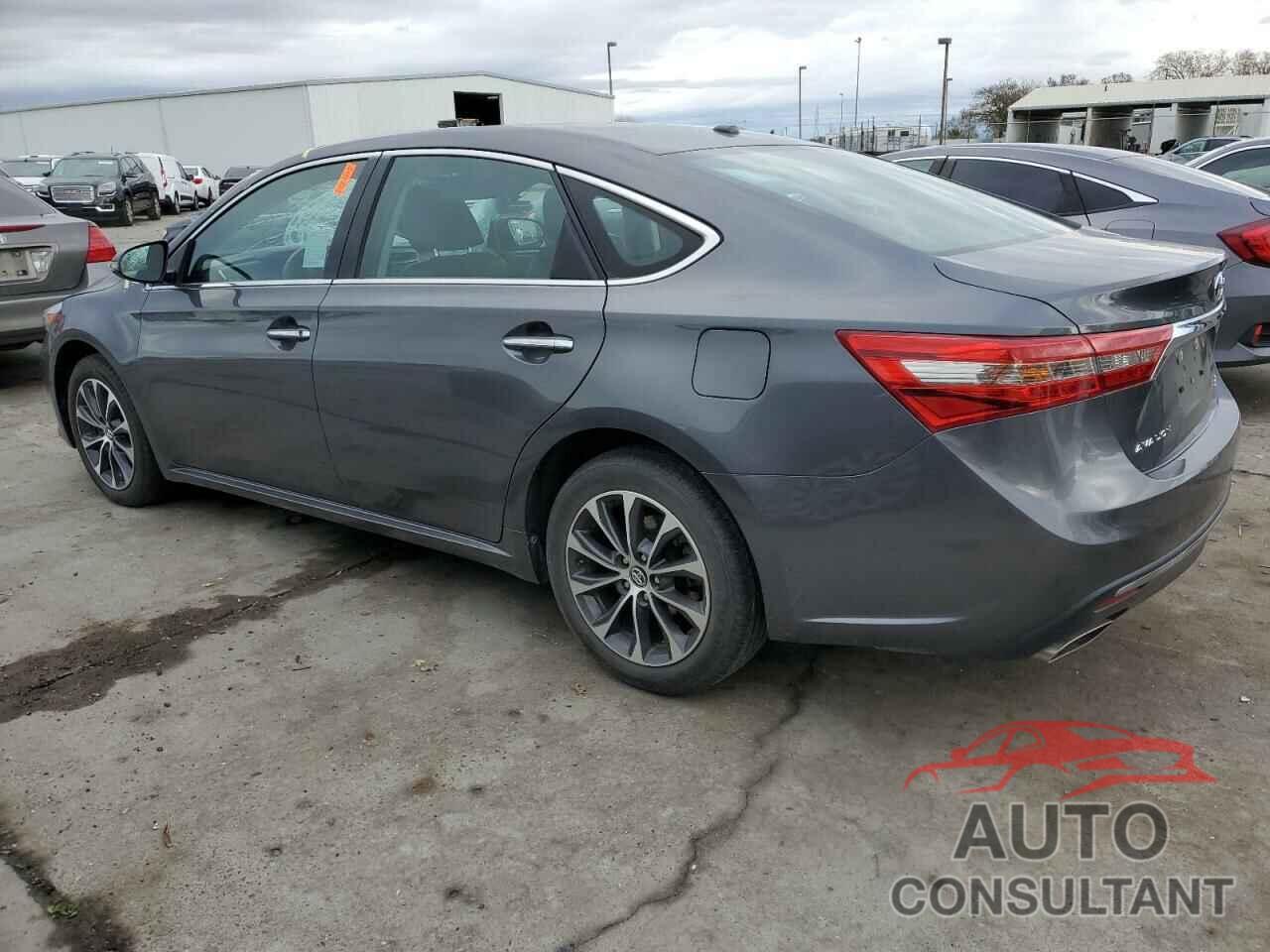 TOYOTA AVALON 2018 - 4T1BK1EB1JU268919