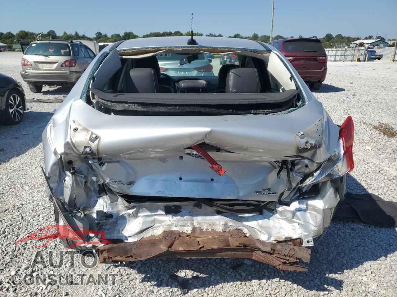 FORD FOCUS 2014 - 1FADP3F28EL231456