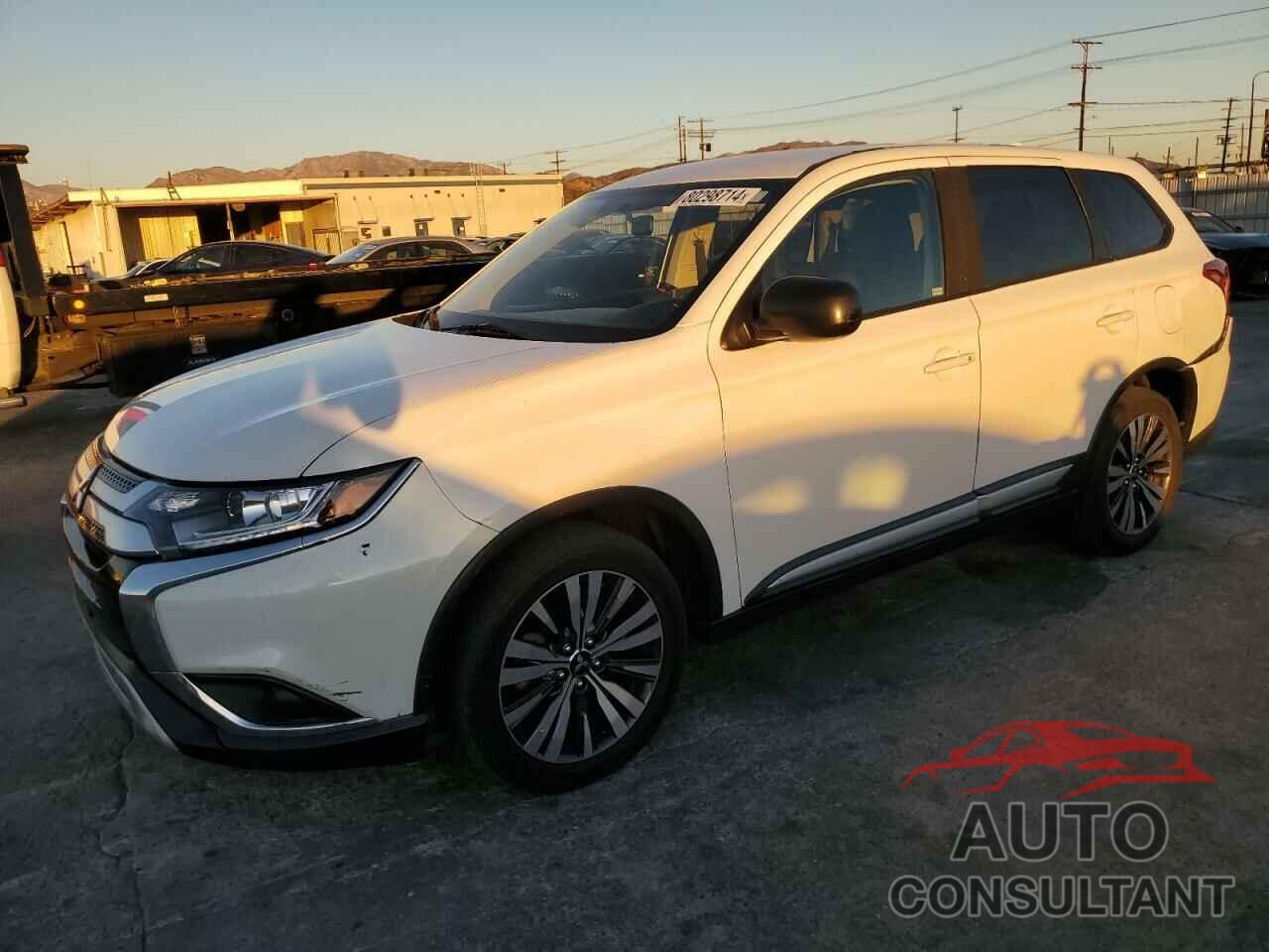 MITSUBISHI OUTLANDER 2019 - JA4AD2A30KZ007715