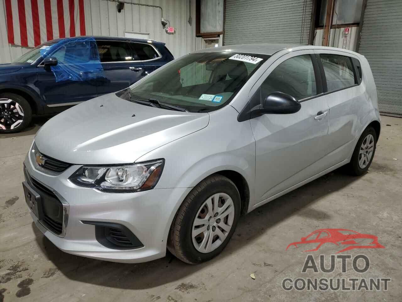 CHEVROLET SONIC 2019 - 1G1JG6SB8K4137869