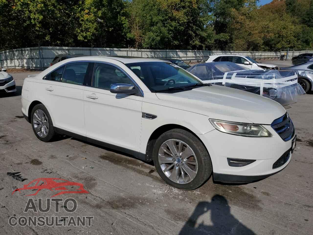 FORD TAURUS 2010 - 1FAHP2JW2AG113704