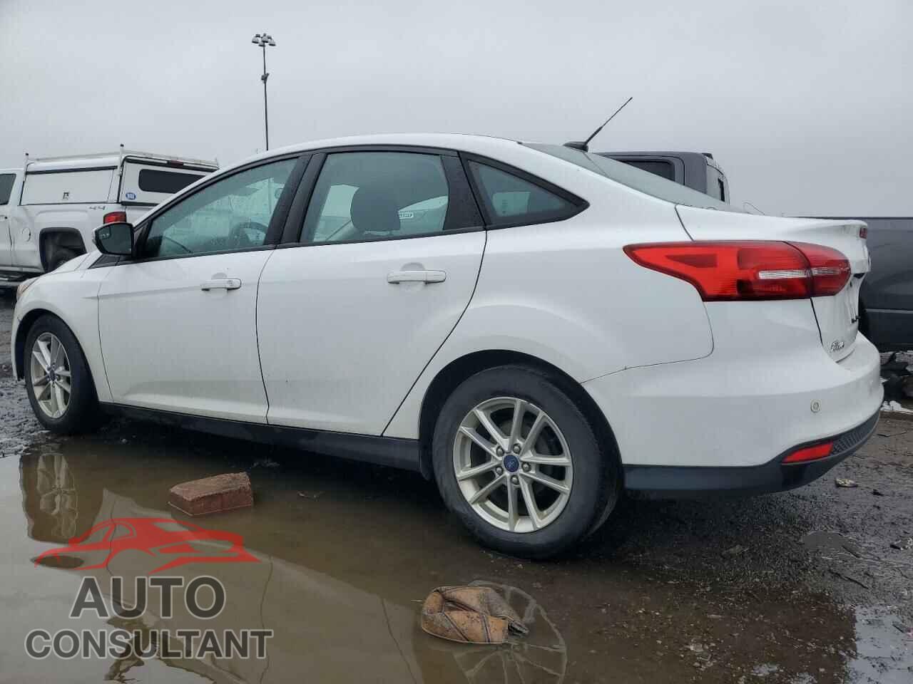 FORD FOCUS 2016 - 1FADP3F20GL240364
