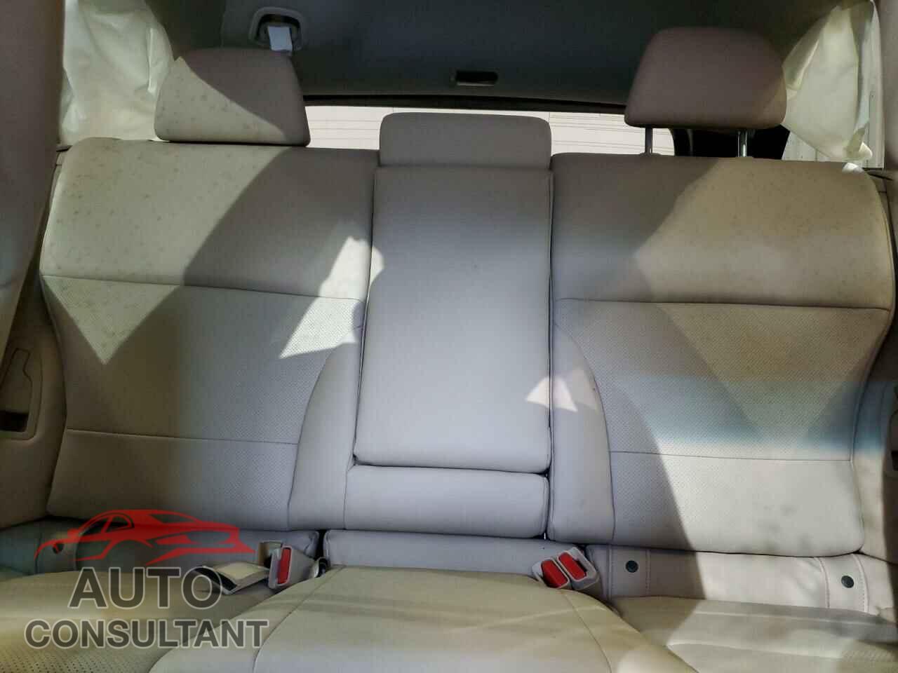 SUBARU OUTBACK 2017 - 4S4BSAKC2H3326744