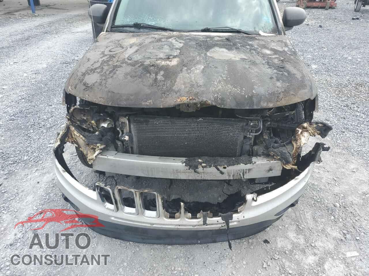 JEEP COMPASS 2011 - 1J4NT1FA3BD260823