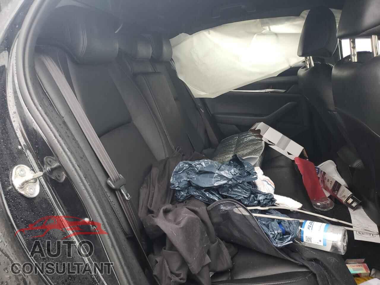 MAZDA 3 2019 - JM1BPBJM0K1139933