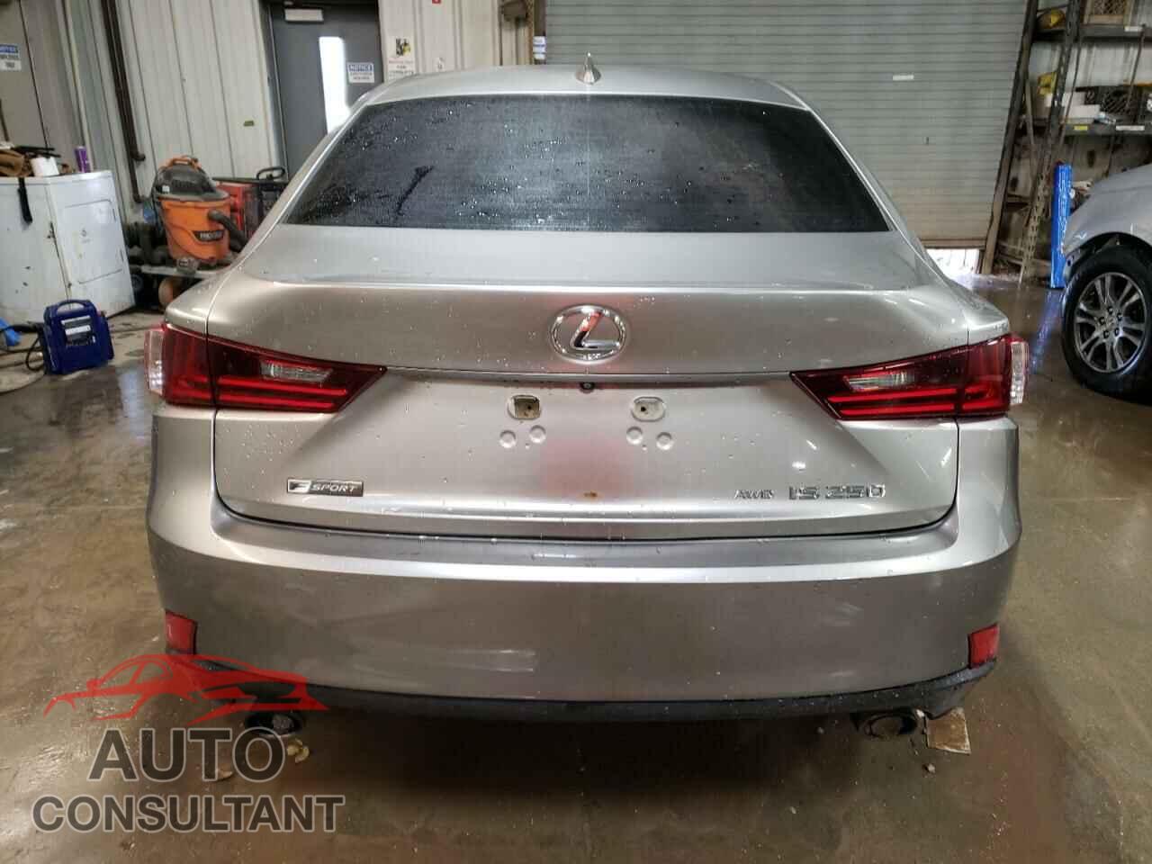 LEXUS IS 2015 - JTHCF1D25F5029193