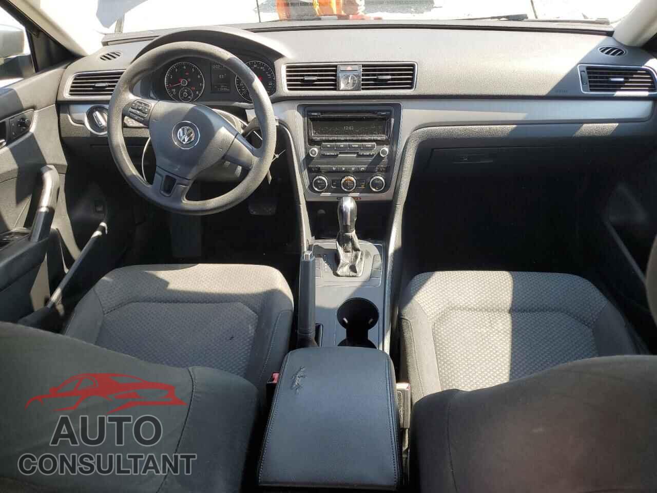 VOLKSWAGEN PASSAT 2012 - 1VWAP7A35CC077092