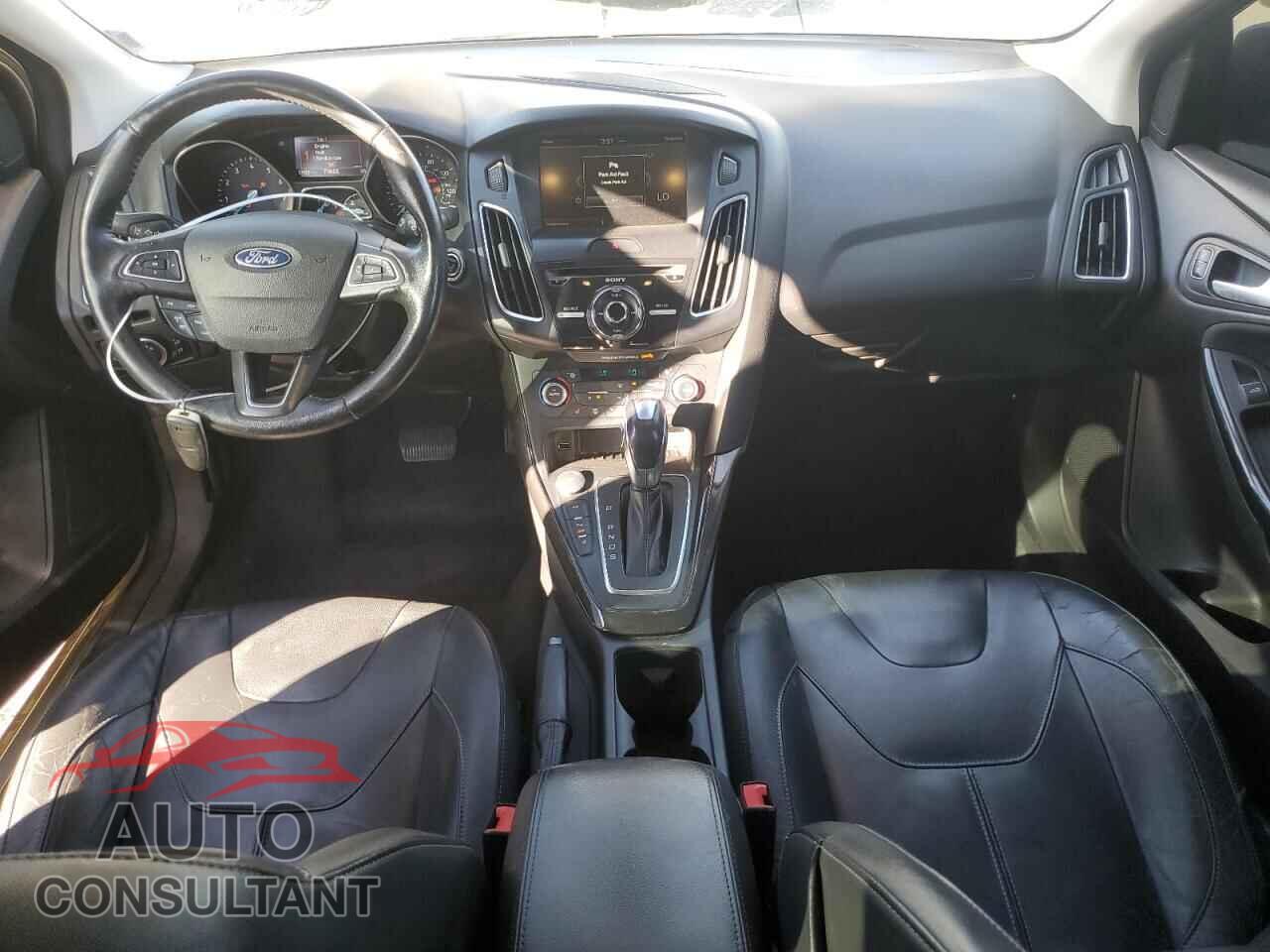 FORD FOCUS 2015 - 1FADP3J23FL269749