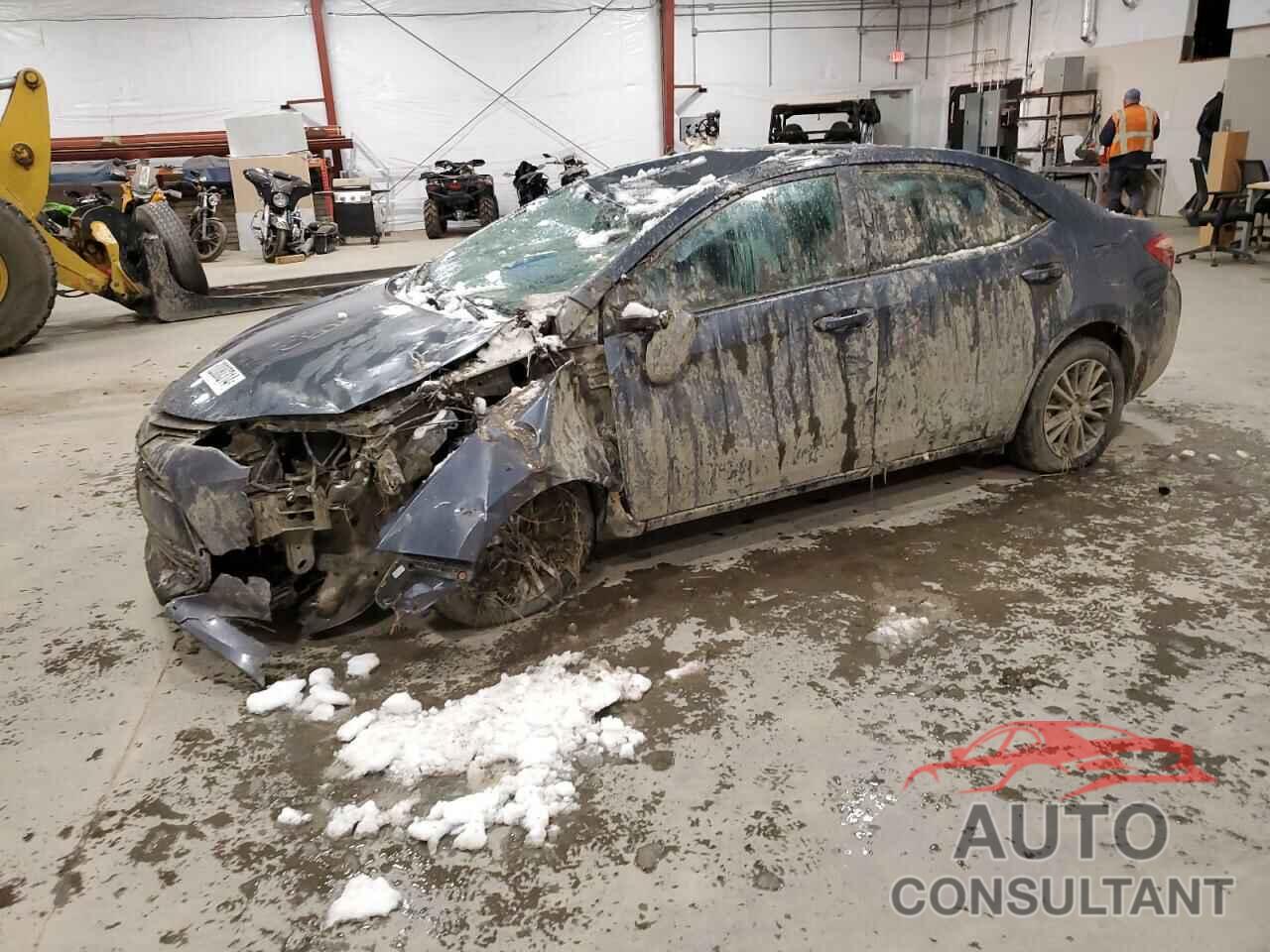 TOYOTA COROLLA 2018 - 5YFBURHE0JP767811