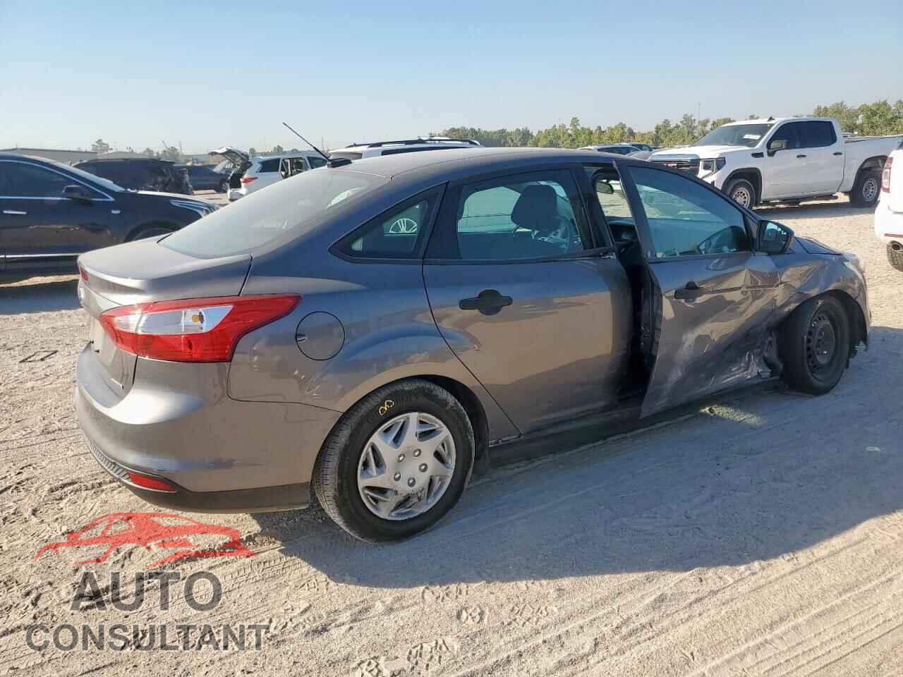 FORD FOCUS 2014 - 1FADP3E28EL148952