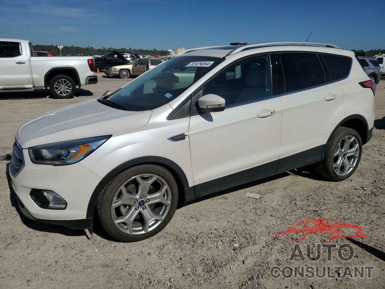 FORD ESCAPE 2017 - 1FMCU0J92HUB88616