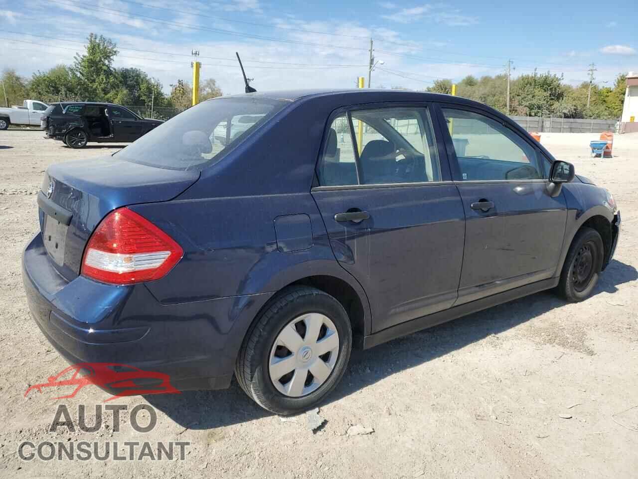 NISSAN VERSA 2011 - 3N1CC1AP1BL372963