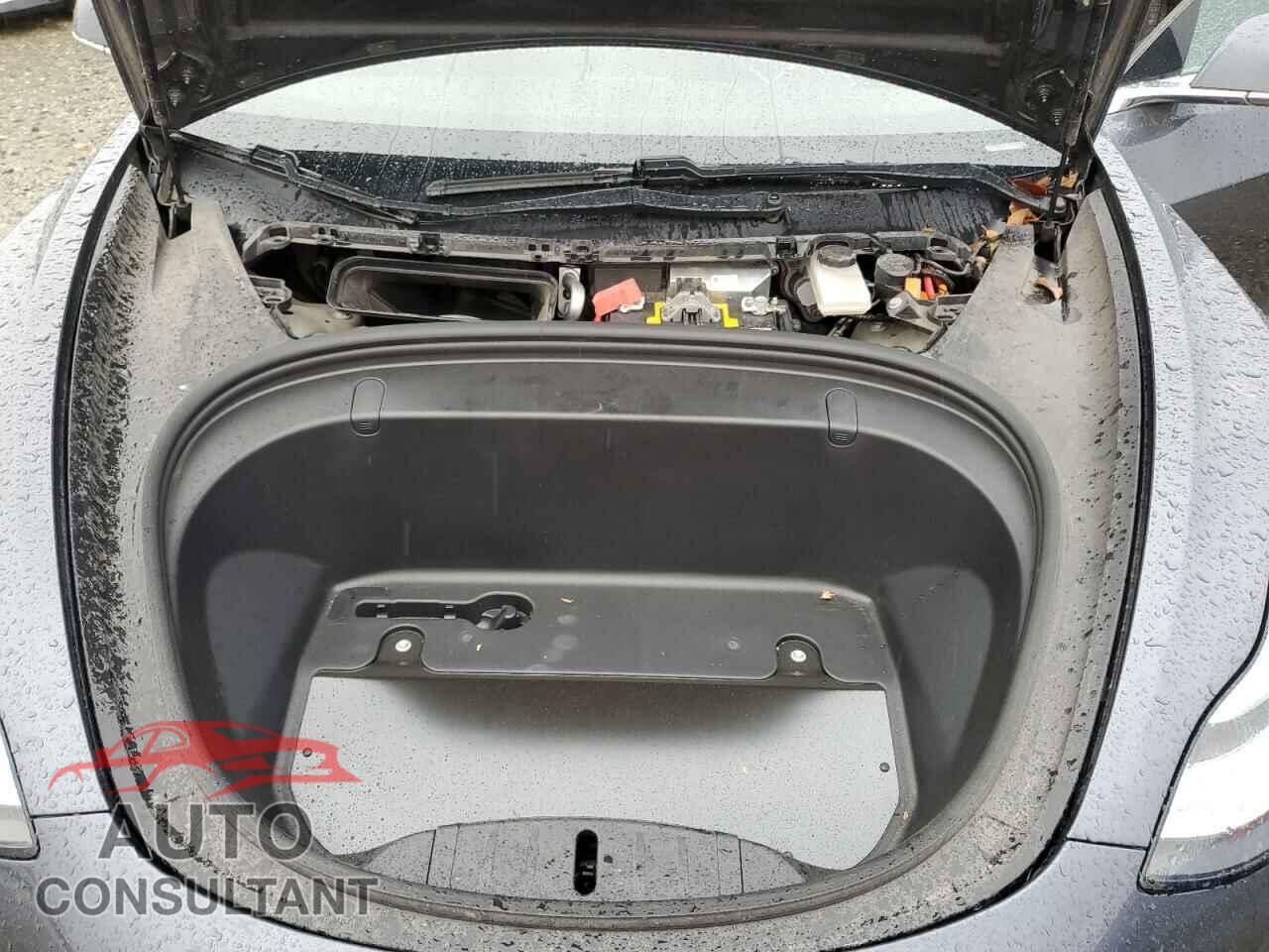TESLA MODEL 3 2018 - 5YJ3E1EB2JF181345