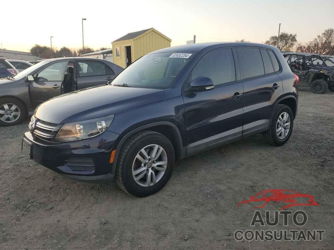 VOLKSWAGEN TIGUAN 2012 - WVGAV7AX7CW558337